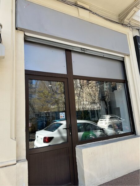 Piata Victoriei- Buzesti, Bucuresti Proprietar inchiriez spatiu comercial